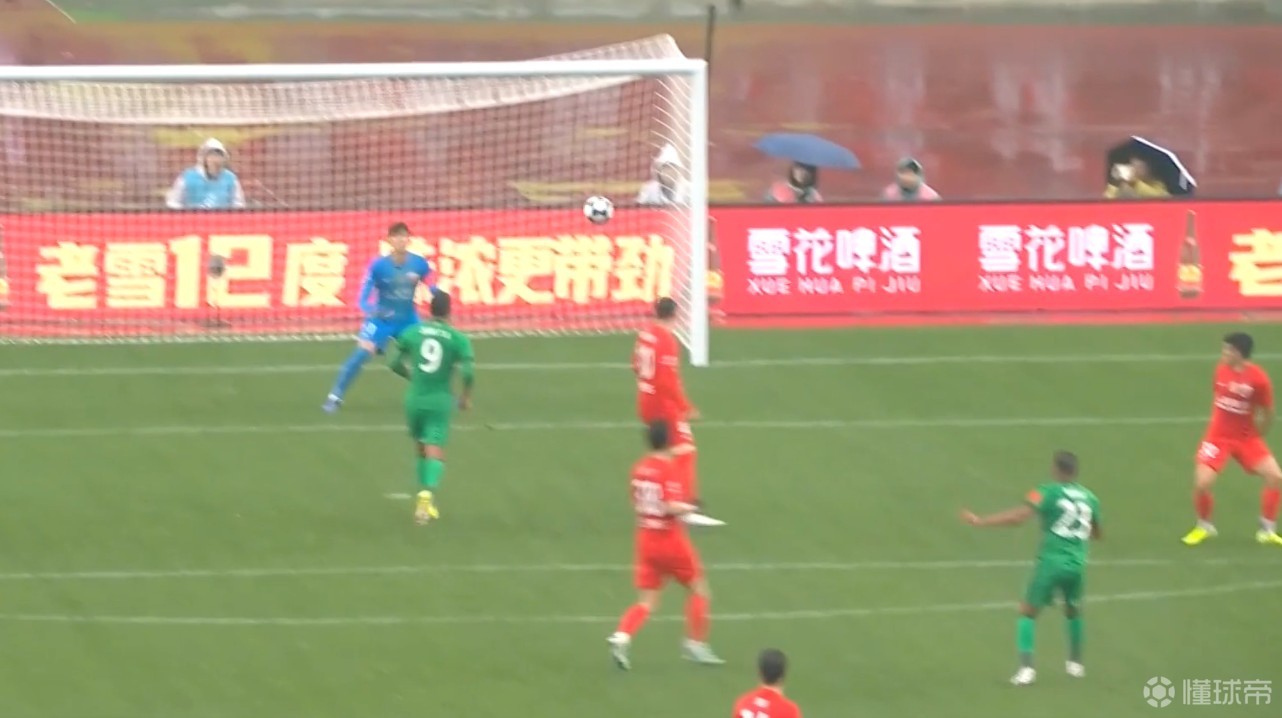 热议超级杯半场：国安节奏明显比去年快；海港10号位缺失暴露